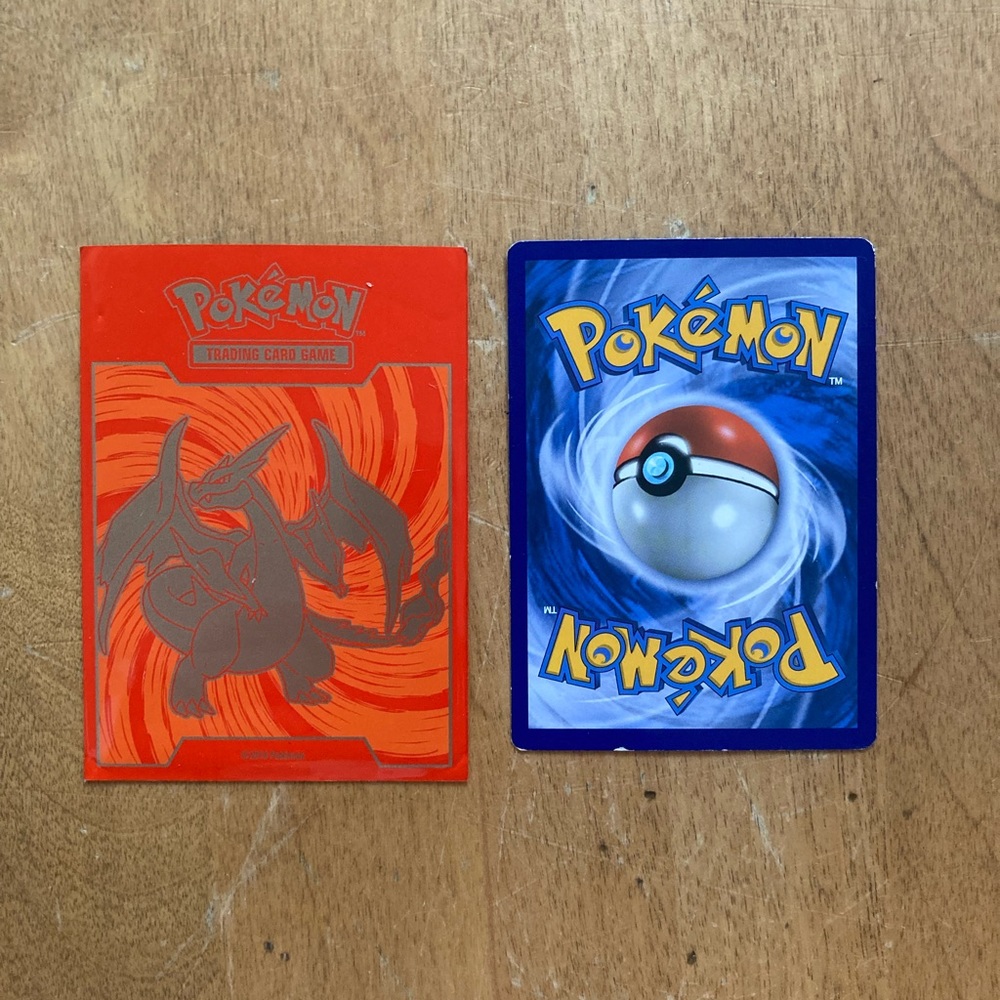 Charizard EX Pokémon card - Picture 6 of 8